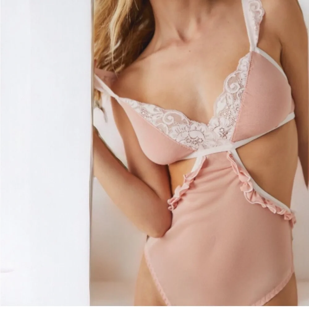 NWT we are hah‎ free people key to your heart bodysuit womens pink